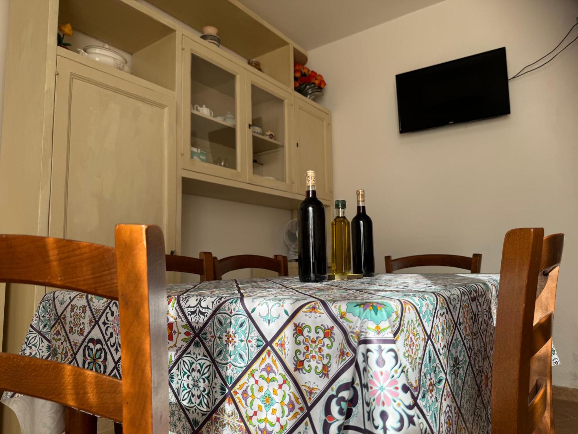 Il Paretaietto Apartment เชร์ตาลโด ภายนอก รูปภาพ